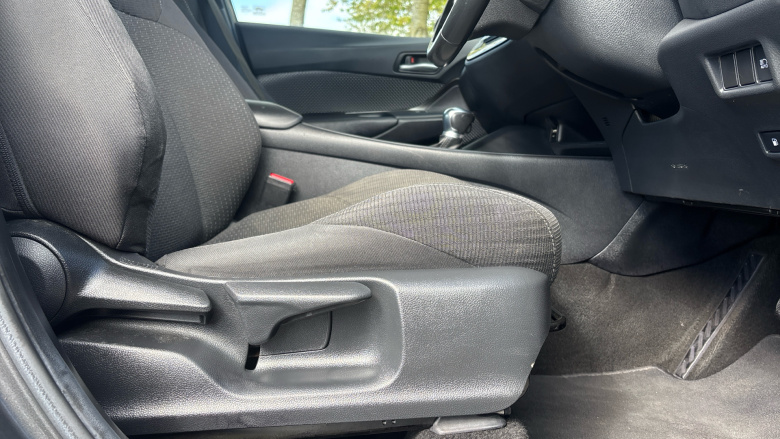 Toyota C-HR 1.8 Hybrid Icon 5dr CVT Hybrid Hatchback